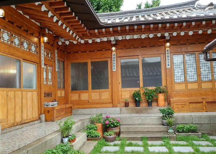 招待所 Bukchon Hyosunjae
